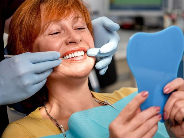 implantes-dentales-en-santiago